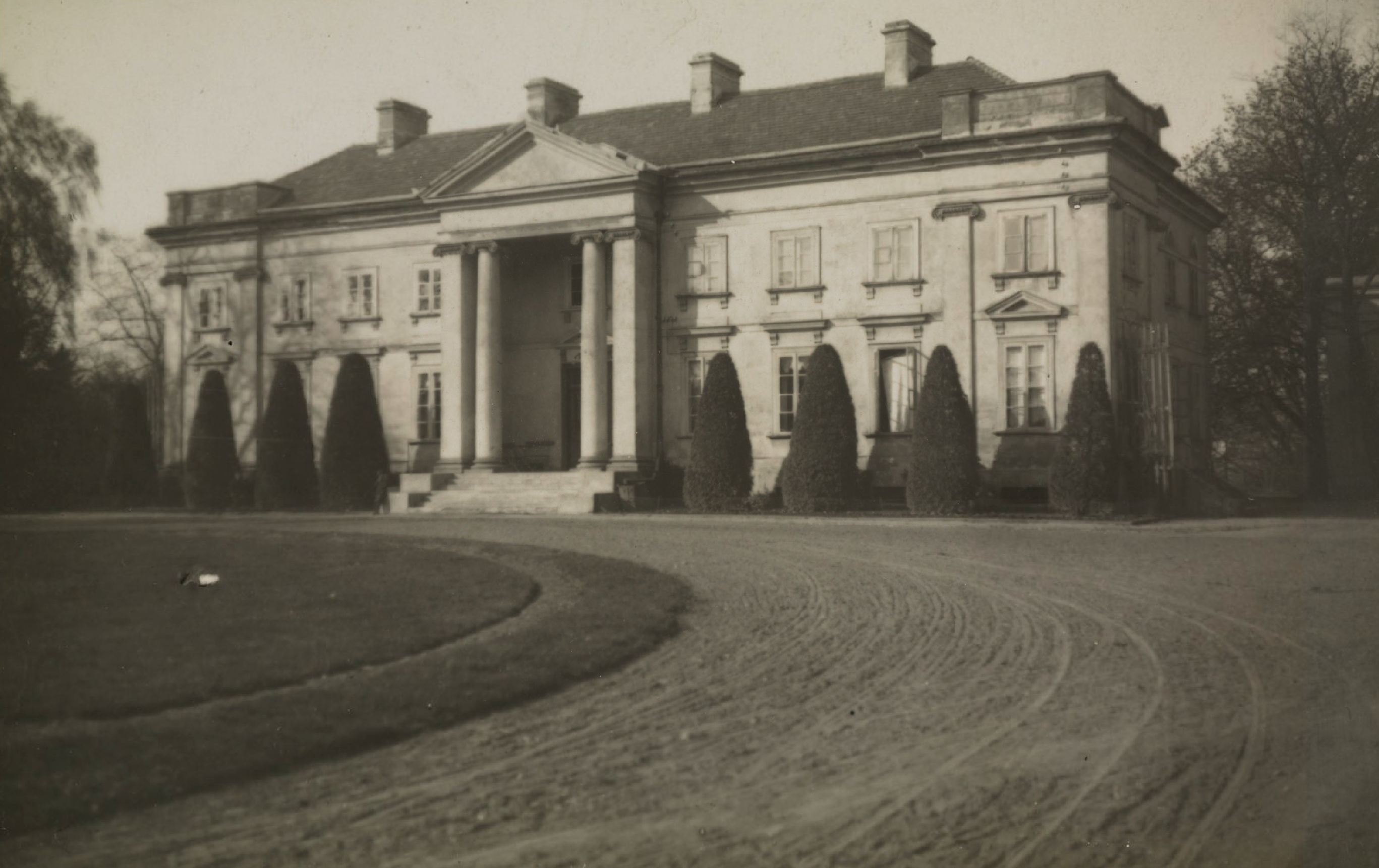 Pałac Sczanieckich w Nawrze